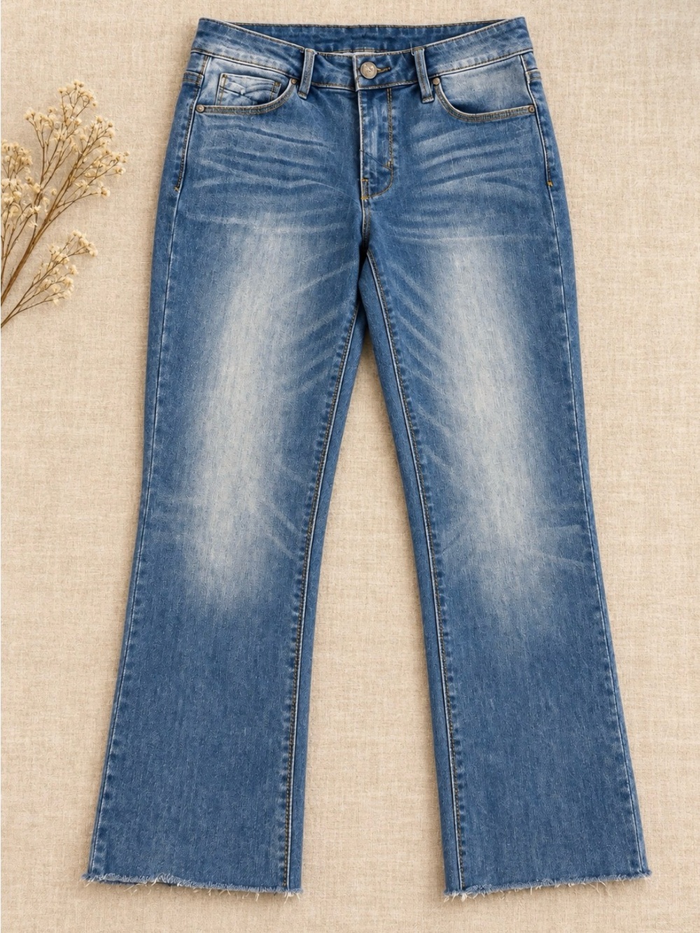 Mid-Rise Light Blue Cropped Straight Jeans